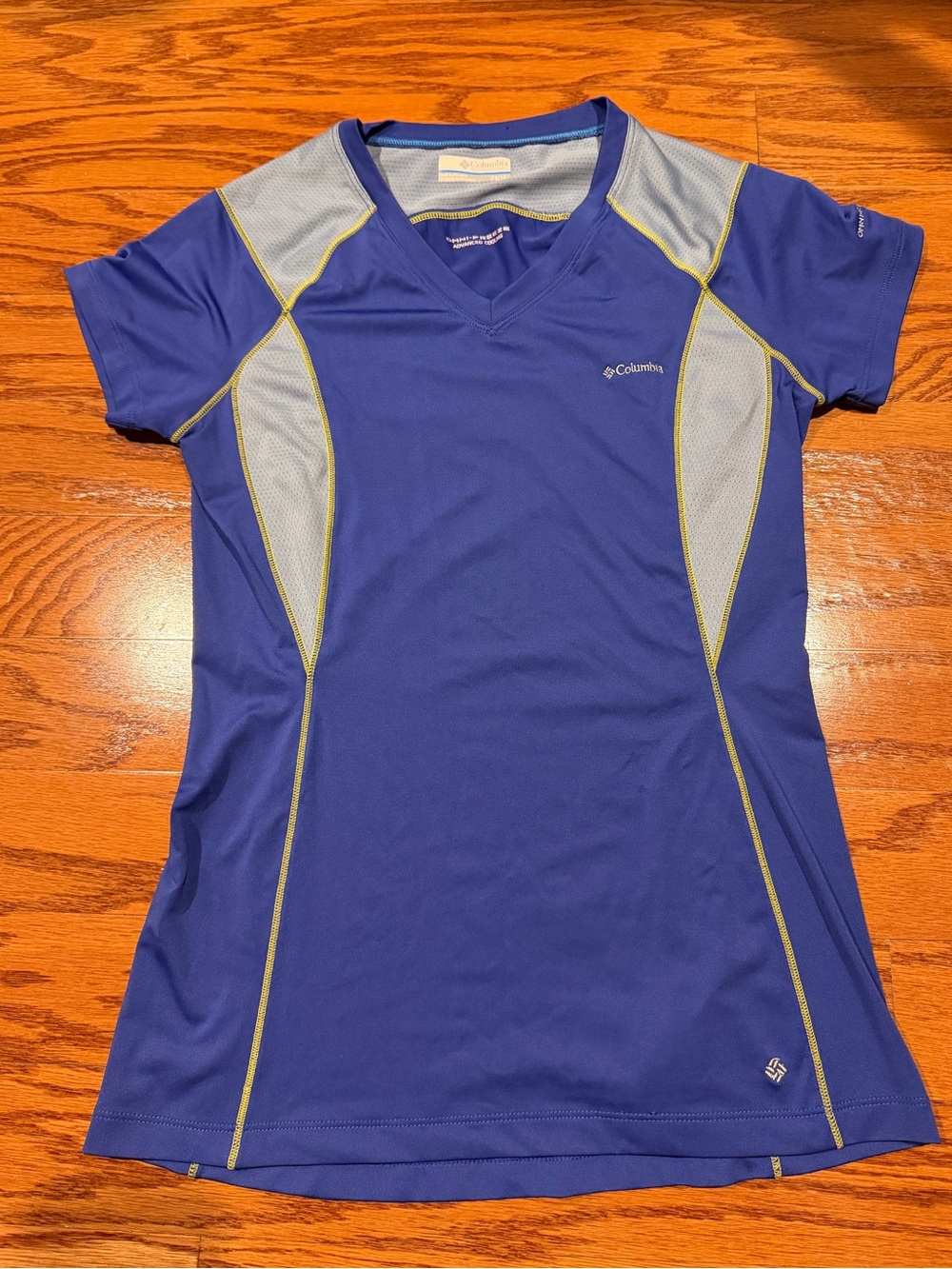 Columbia Blue and Light Gray V-Neck Short Sleeve Active Top